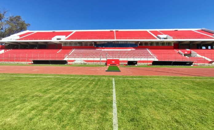El campo de juego del estadio IV Centenario, está en condiciones.