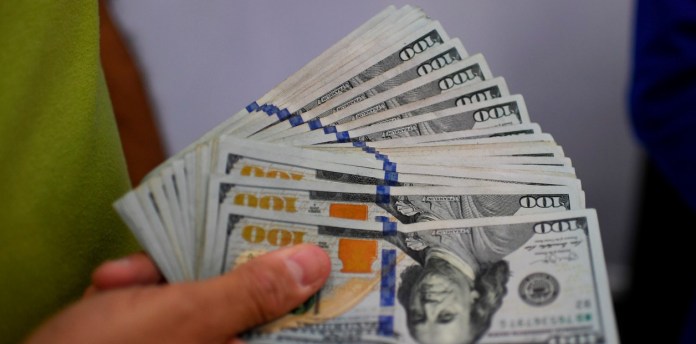No dejes de chequear la cotización del dólar blue.