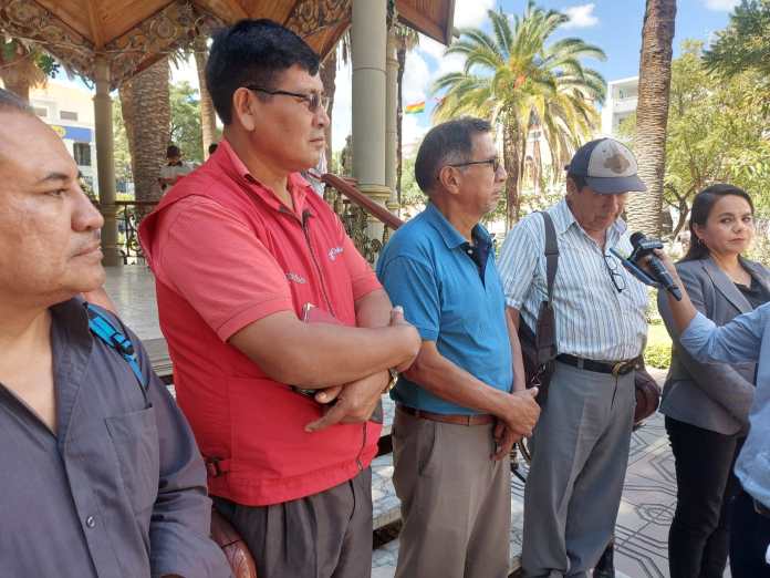 Cívicos de provincias defienden a vicepresidente.