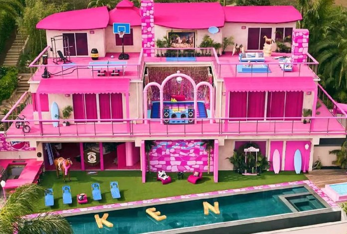 LA CASA DE MALIBÚ DE BARBIE REAL FUE MARKETING DE GUERRILLA PARA LA PELÍCULA. © Mattel