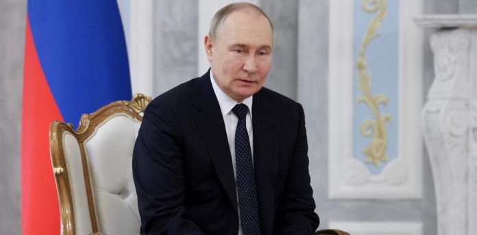 Vladimir Putin durante un encuentro con su par de Bielorrusia, Alexander Lukashenko en Minsk. Foto: Reuters