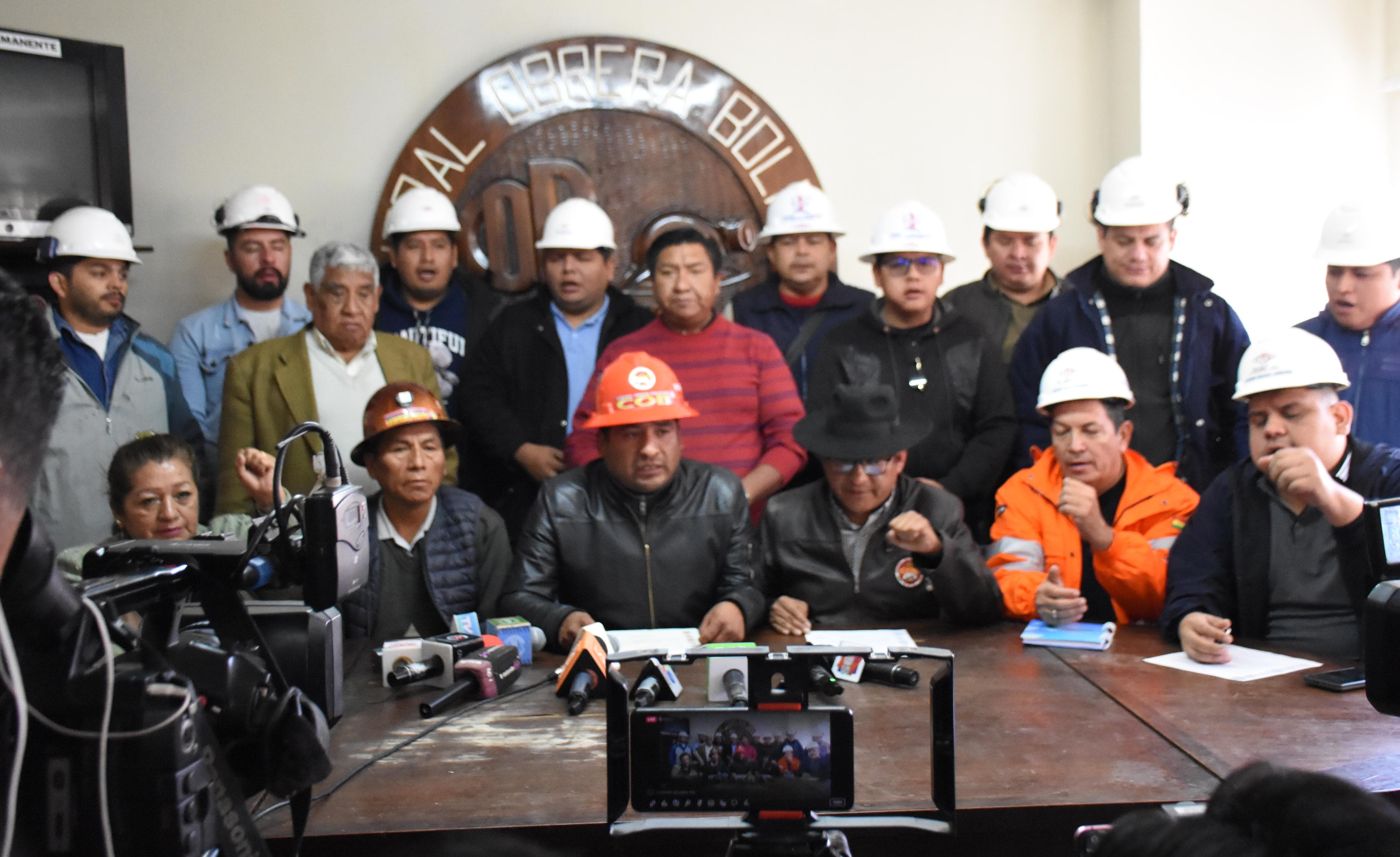 COB instruye mantener la emergencia y convoca a un ampliado nacional ...