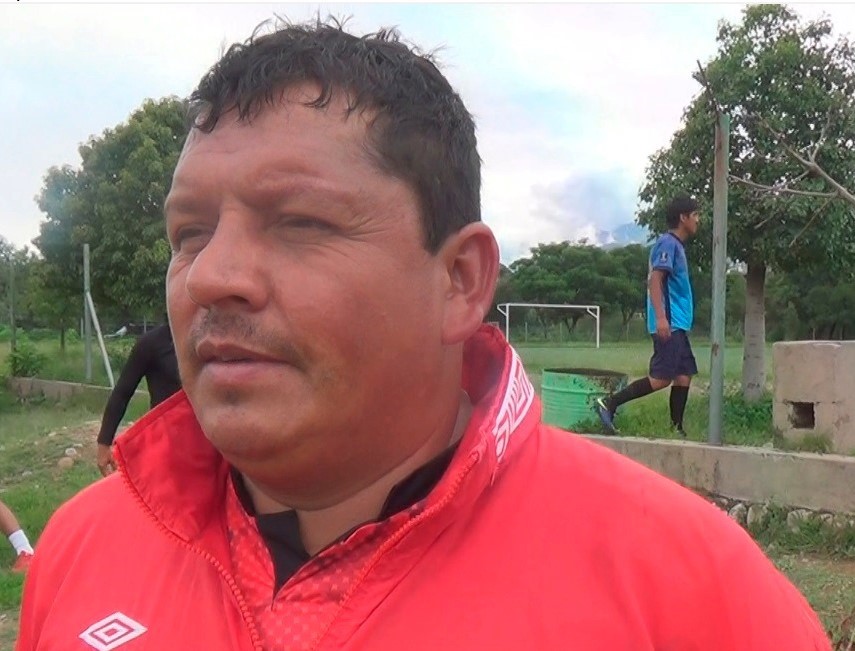 El entrenador Abdón Reyes, asumirá la conducción técnica del equipo.