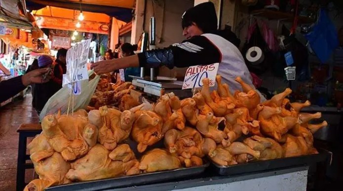 El pollo se volvió a vender con normalidad en Cochabamba/Foto: Los Tiempos