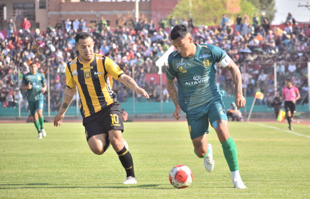 Agustín Graneros, marcó el camino del triunfo. (foto: Prensa/Real Tomayapo).
