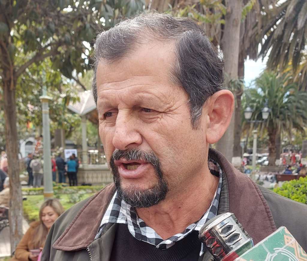 Dirigente de la COD,  Carlos León Gutiérrez.