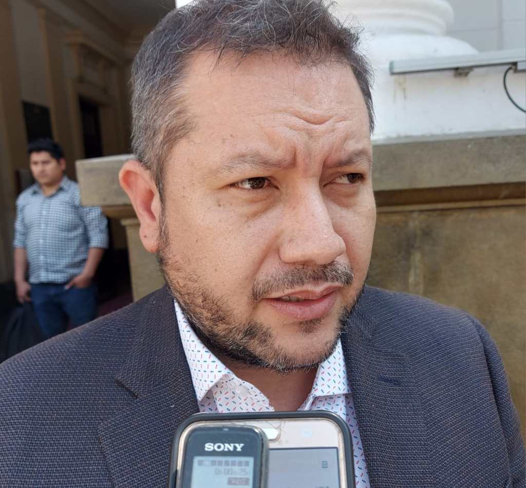 Ministro de Hidrocarburos, Alejandro Gallardo.