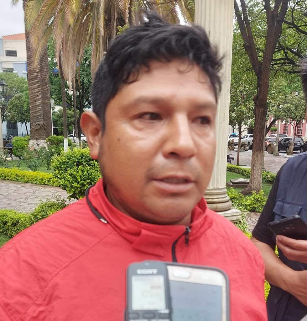 Dirigente de los aportantes a la Gestora, Moisés Araoz.