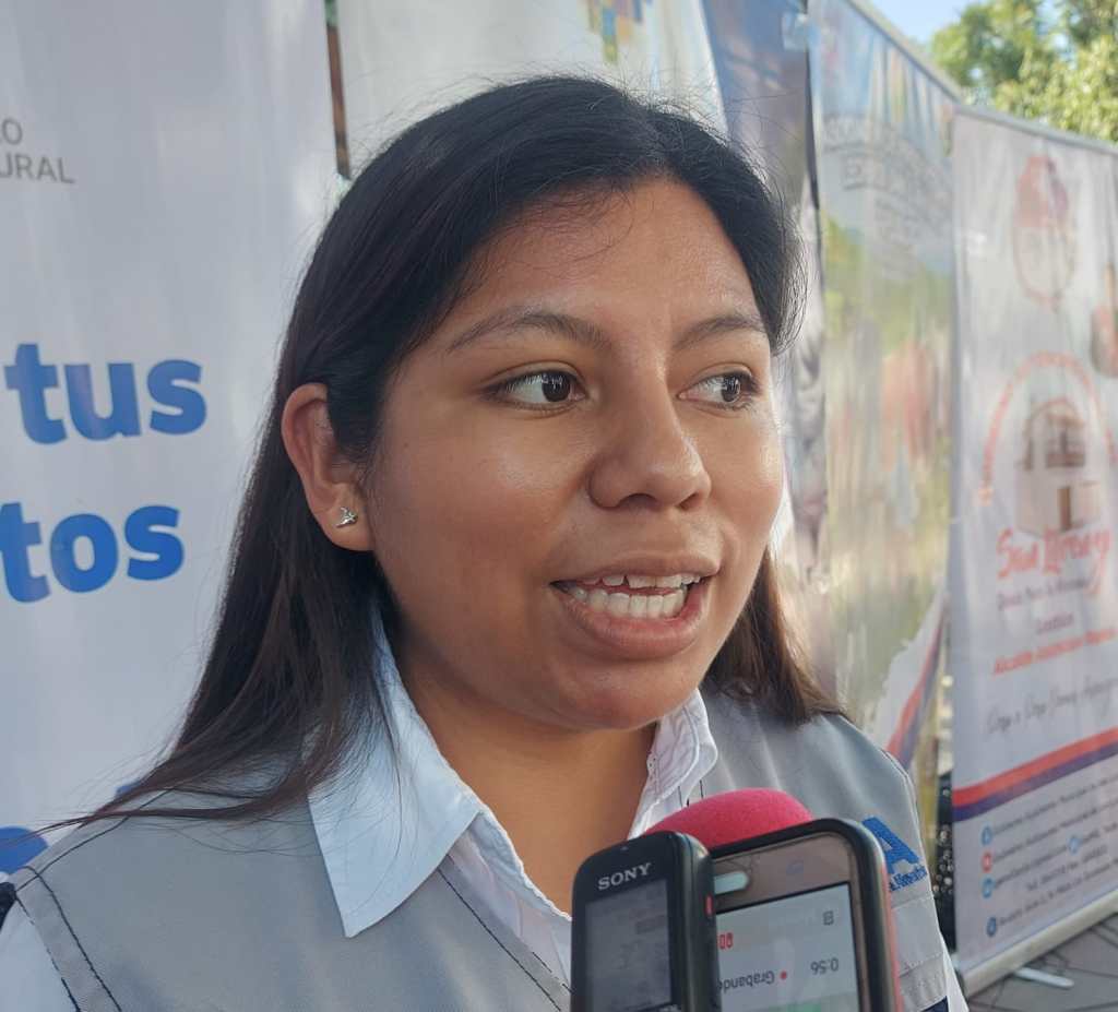 Jefe de planta de EBA Tarija,   María Fernanda Pérez.