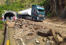 La ABC inició trabajos de limpieza de cunetas en el camino Tarija-Bermejo