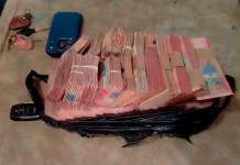 Aprehenden a policías por encomienda con Bs 350 mil en efectivo