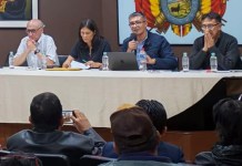 Gobierno y magisterio urbano llegan a acuerdo que incluye un bono anual y la desmovilización