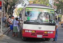 Cinco días sin micros profundizan la crisis del transporte en Tarija